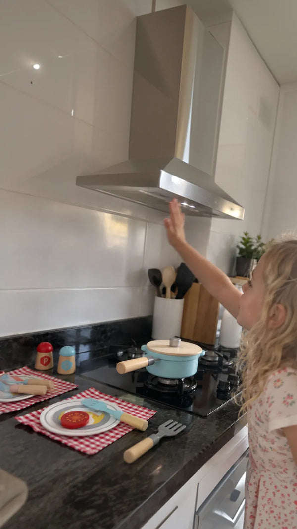 Conjunto Little Chef Cozinhar e Servir Hape CLI5