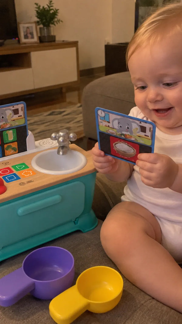 Foto de cliente com a Cozinha Magic Touch Hape