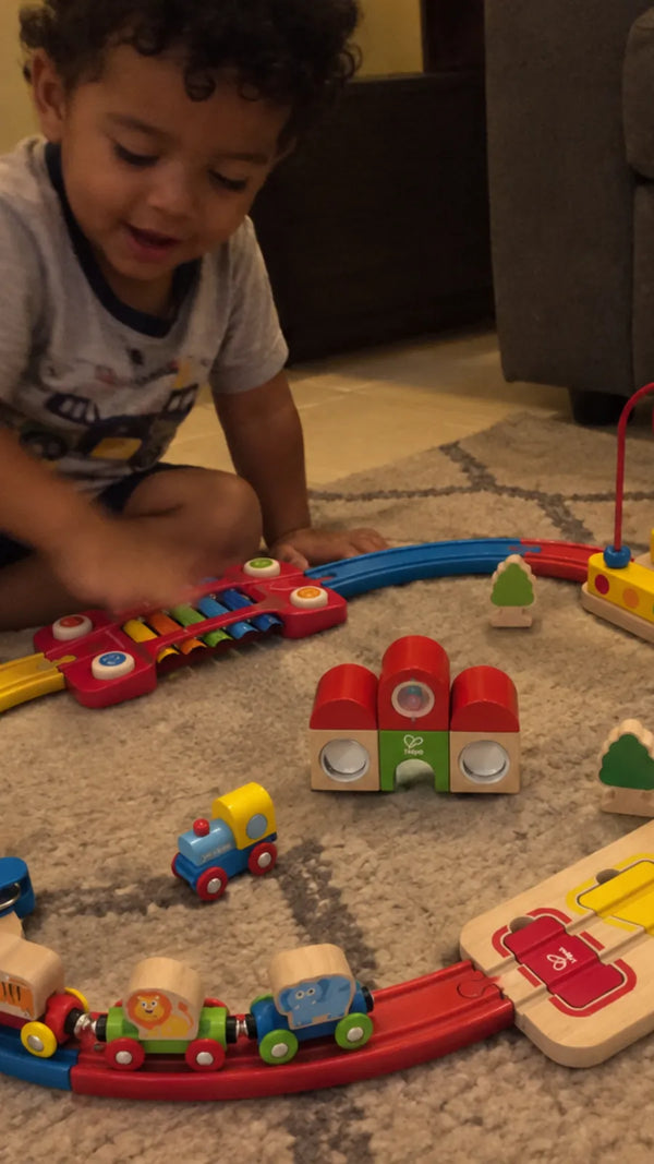 Ferrovia Quebra-Cabeça Arco-Íris Hape CLI2