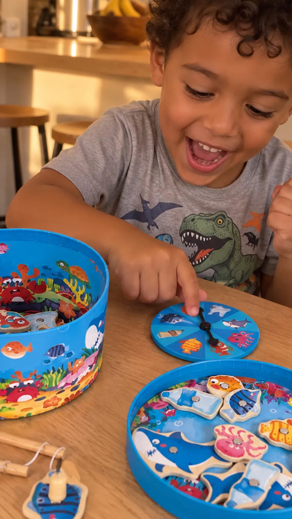 Jogo de Pesca Magnética Salve os Mares Hape CLI2