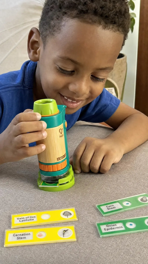 Microscópio Infantil Portátil LED 120x Hape - foto de cliente 3