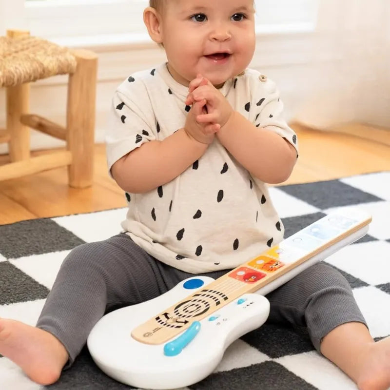 Guitarra Infantil Brinquedo Musical Educativo de Madeira com Magic Touch – Hape
