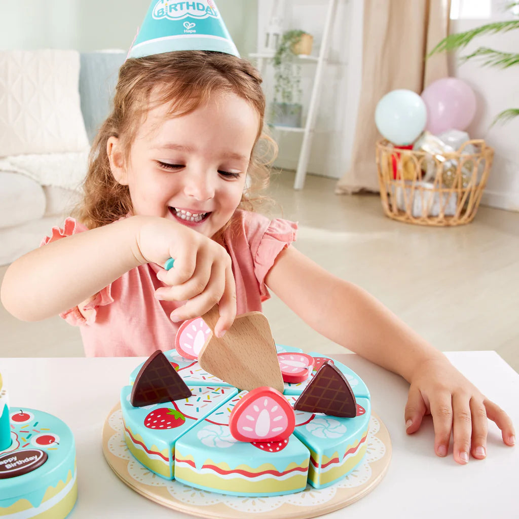 Bolo de aniversário de madeira interativo mágico com vela musical que sai quando sopra - Hape