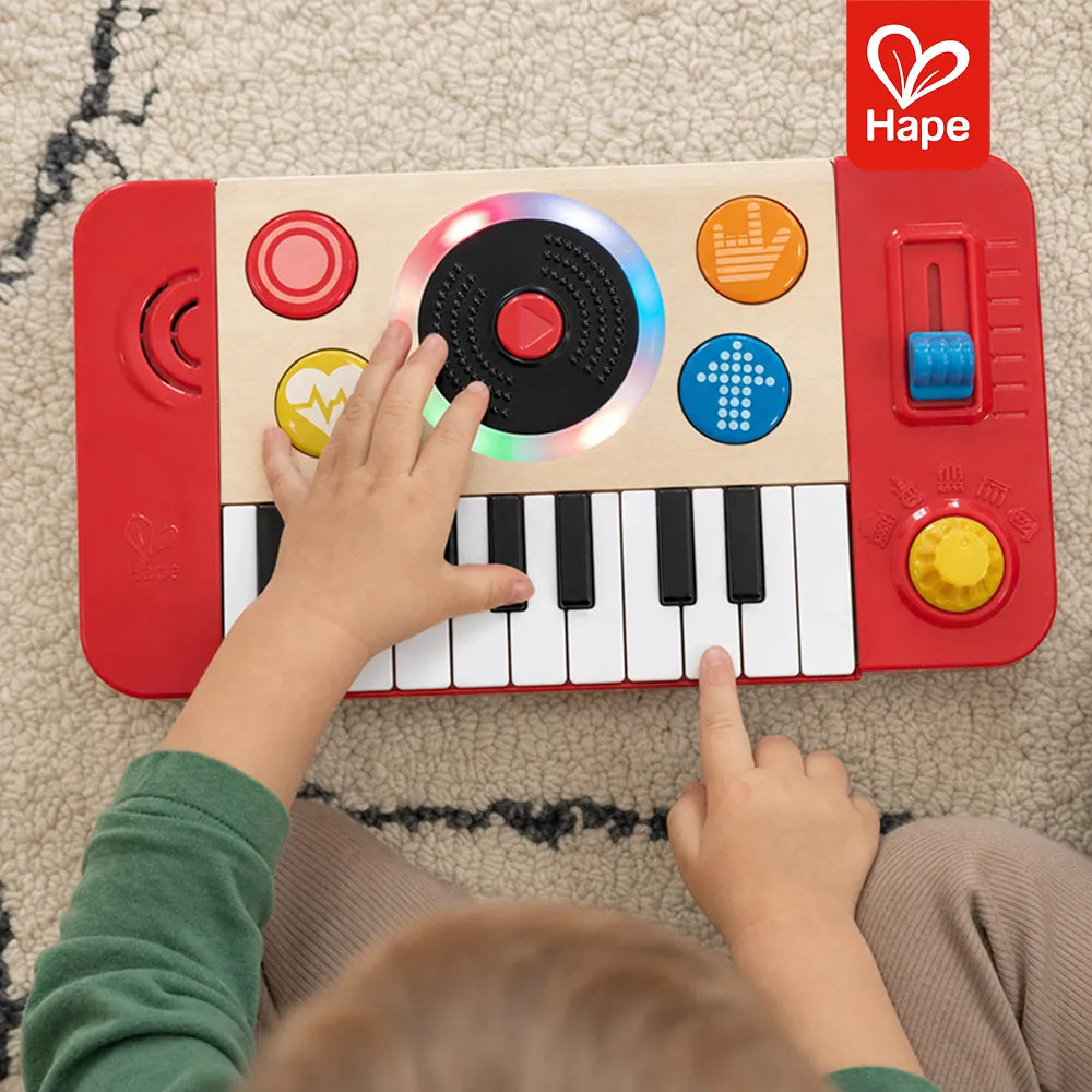 Estúdio de DJ Mix & Spin Hape - imagem 7