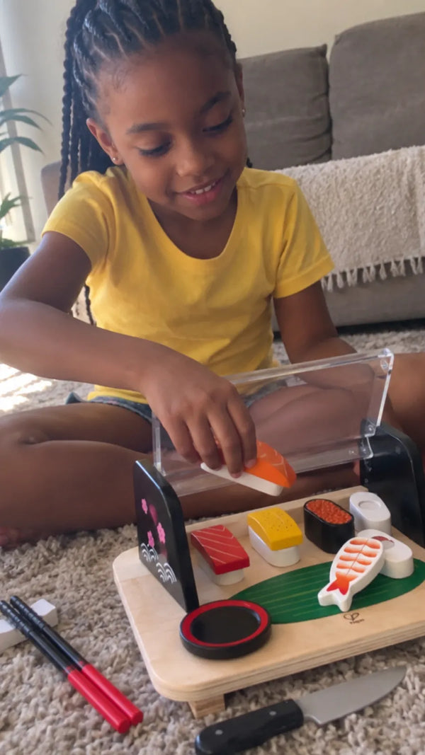 Cliente com a Hora do Sushi Hape 4
