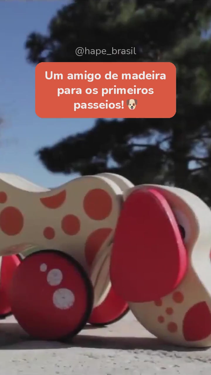 Cachorrinho de Madeira para Puxar 12 Meses+ | HAPE
